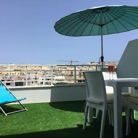 Champagne Supernova Penthouse * Santa Vennera
