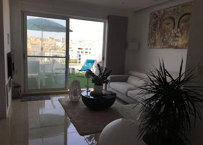 Champagne Supernova Penthouse * Santa Vennera